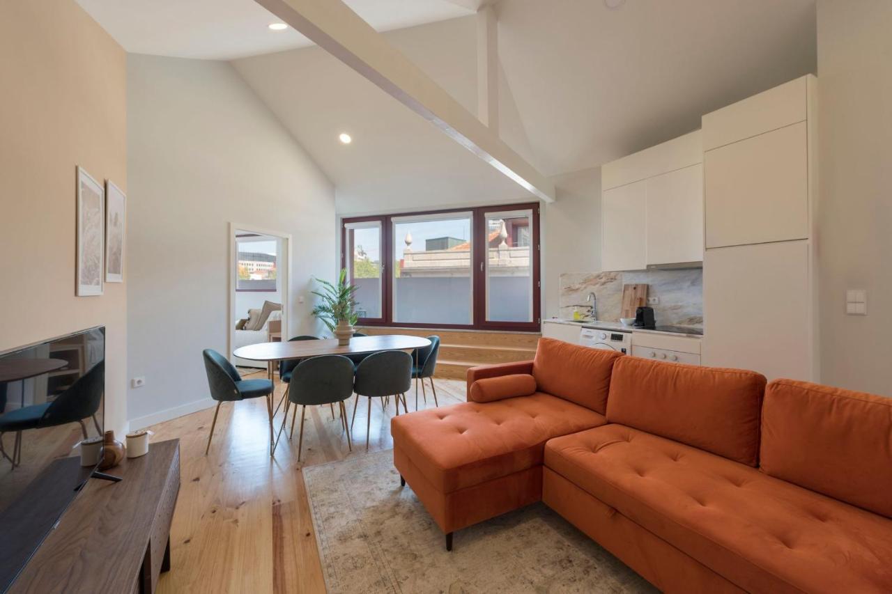Central Superb Flat W/ Ac & Balcony By Lovelystay 波尔图 外观 照片